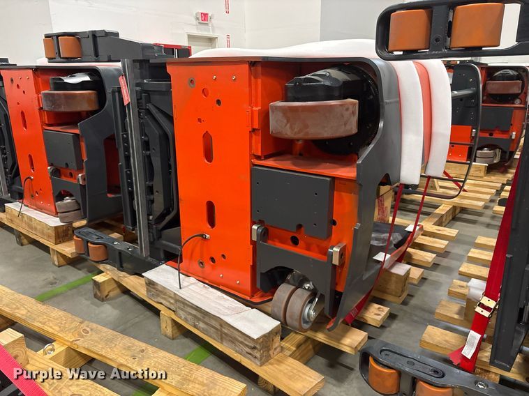 image for item ND9898 2023 Linde R17SX reach truck