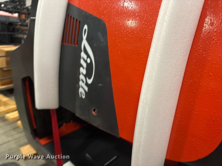 image for item ND9898 2023 Linde R17SX reach truck