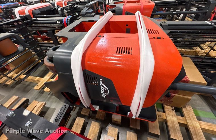 image for item ND9899 2023 Linde R17SX reach truck