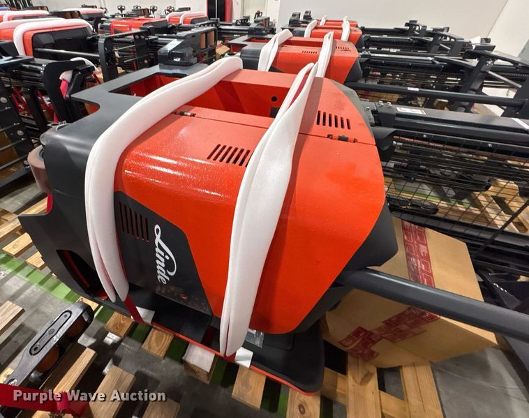 image for item ND9901 2023 Linde R17SX reach truck