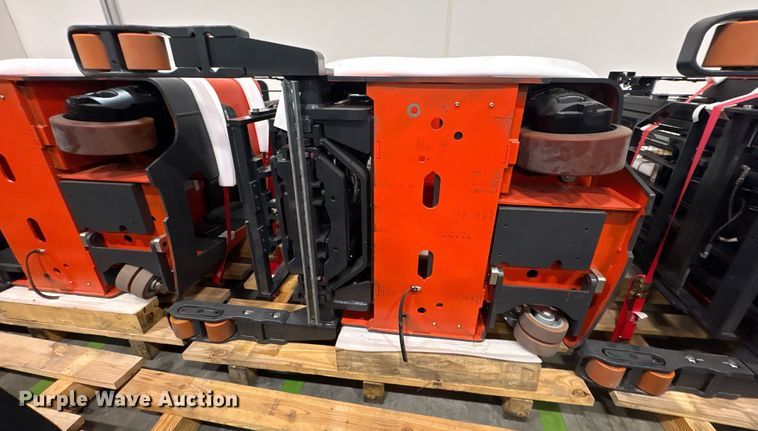 image for item ND9901 2023 Linde R17SX reach truck