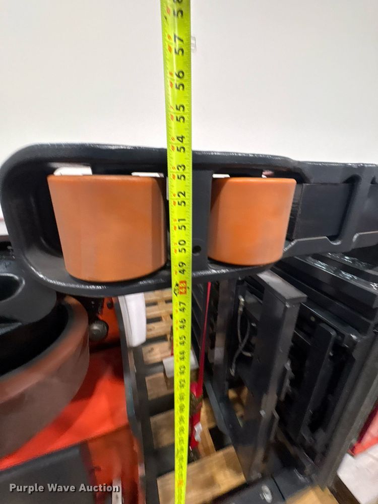 image for item ND9901 2023 Linde R17SX reach truck