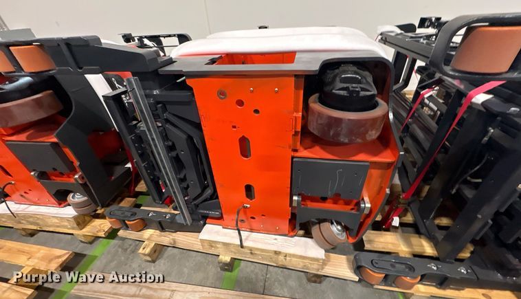 image for item ND9902 2023 Linde R17SX reach truck