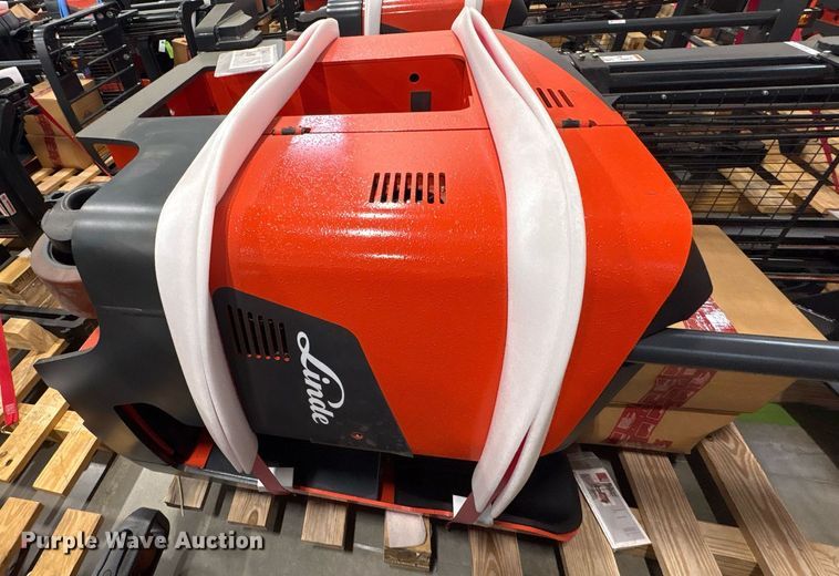 image for item ND9903 2023 Linde R17SX reach truck