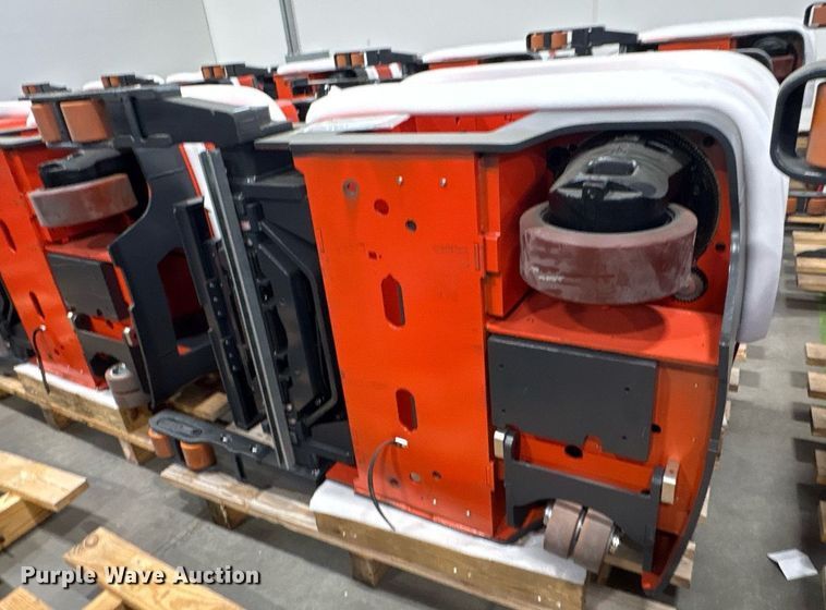 image for item ND9903 2023 Linde R17SX reach truck