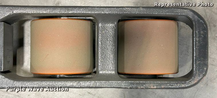 image for item ND9904 2023 Linde R17SX reach truck