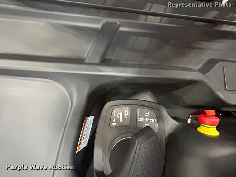 image for item ND9906 2023 Linde R17SX reach truck