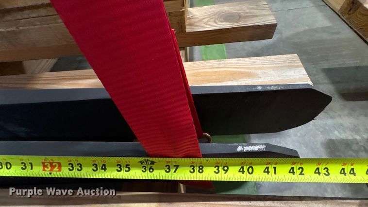 image for item ND9907 2023 Linde R17SX reach truck