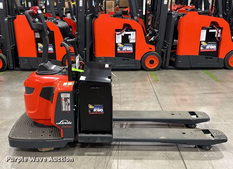 image for item ND9909 2023 Linde EWR30 pallet jack