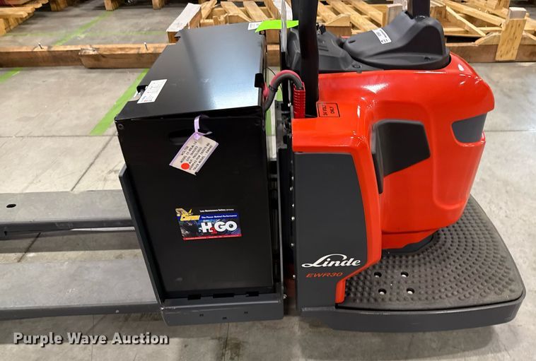 image for item ND9909 2023 Linde EWR30 pallet jack