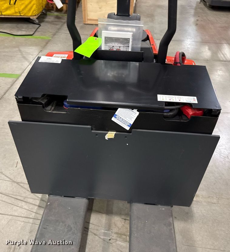 image for item ND9909 2023 Linde EWR30 pallet jack