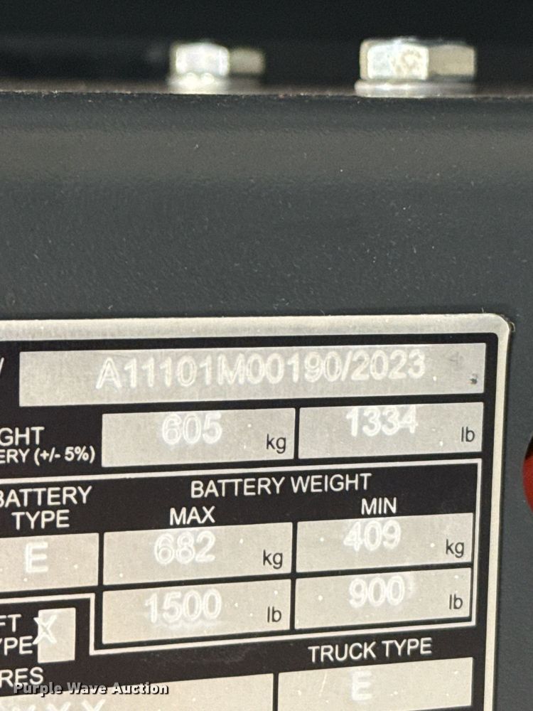 image for item ND9909 2023 Linde EWR30 pallet jack