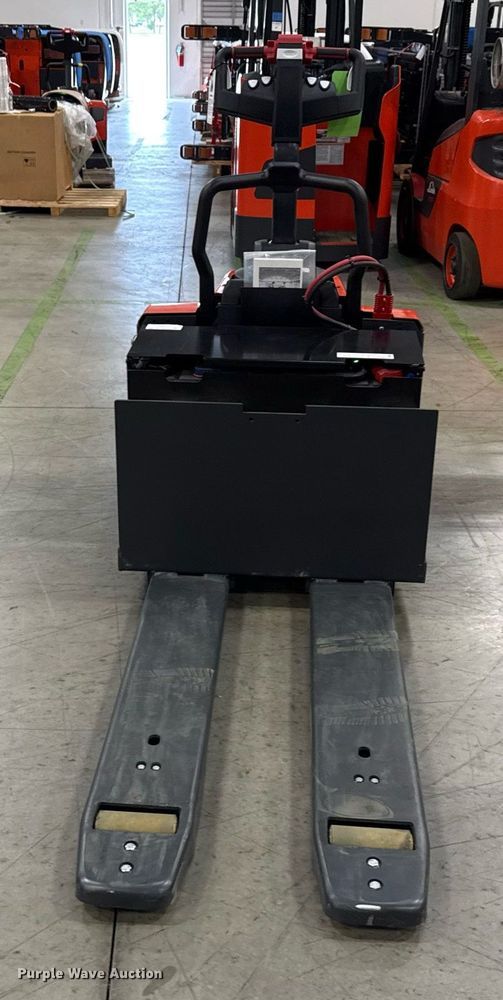 image for item ND9910 2023 Linde EWR30 pallet jack