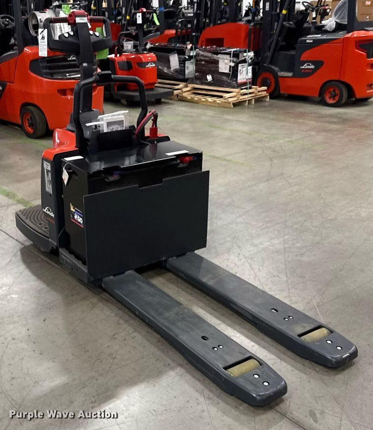 image for item ND9910 2023 Linde EWR30 pallet jack