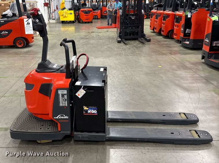 image for item ND9910 2023 Linde EWR30 pallet jack