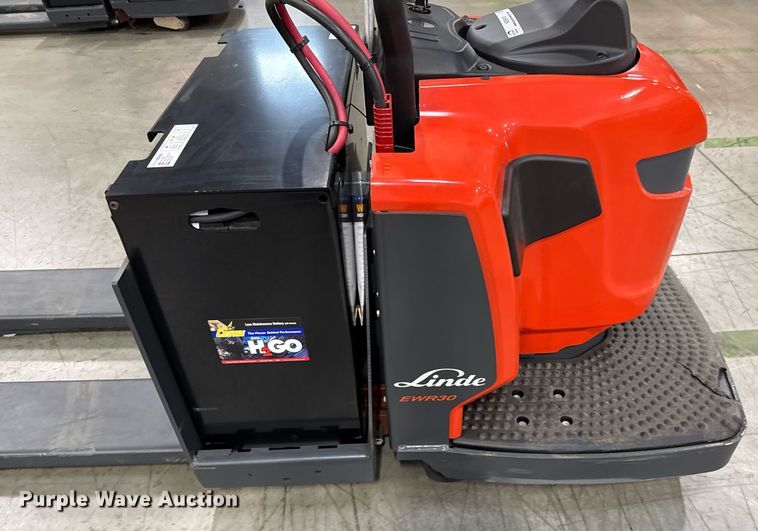 image for item ND9910 2023 Linde EWR30 pallet jack