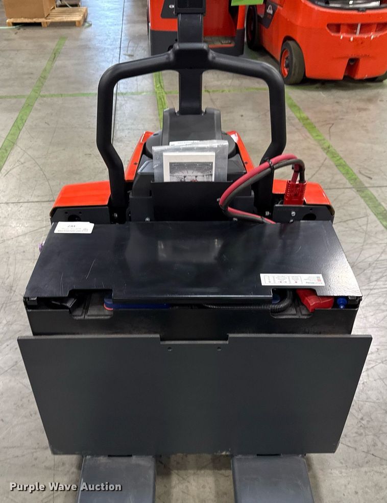 image for item ND9910 2023 Linde EWR30 pallet jack