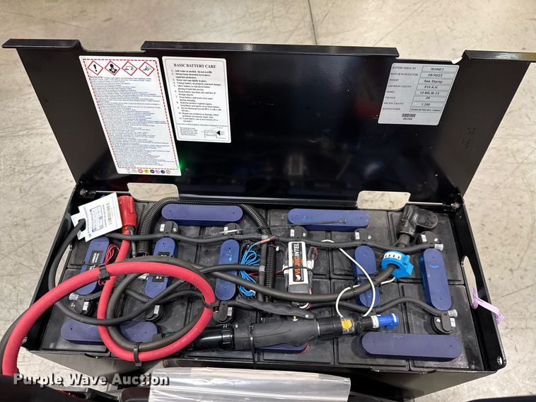 image for item ND9910 2023 Linde EWR30 pallet jack