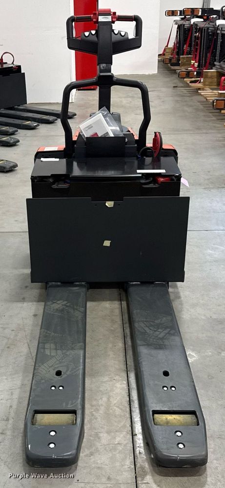 image for item ND9911 2023 Linde EWR30 pallet jack