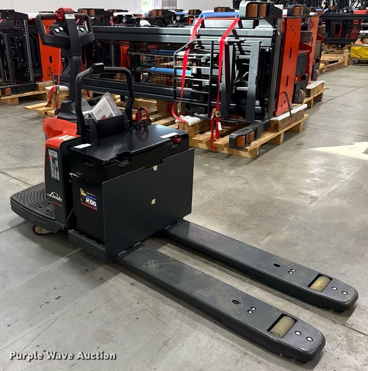 image for item ND9911 2023 Linde EWR30 pallet jack