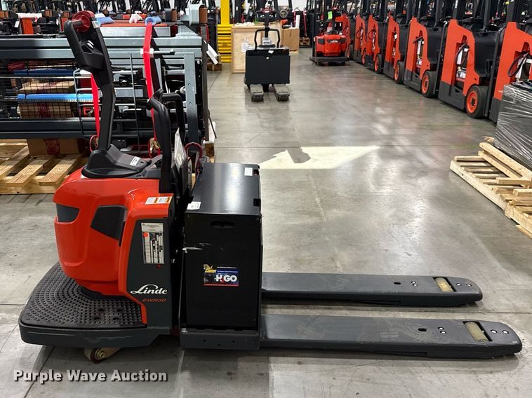image for item ND9911 2023 Linde EWR30 pallet jack