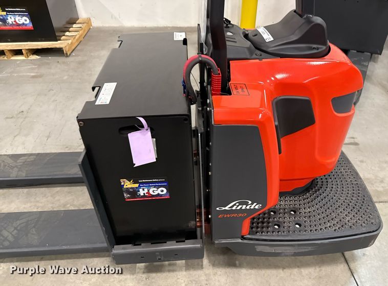 image for item ND9911 2023 Linde EWR30 pallet jack