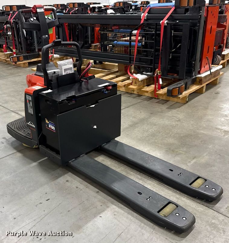 image for item ND9912 2023 Linde EWR30 pallet jack