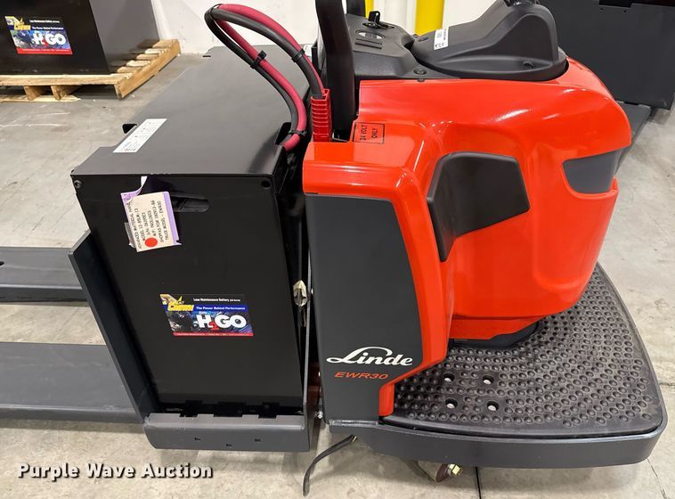 image for item ND9912 2023 Linde EWR30 pallet jack
