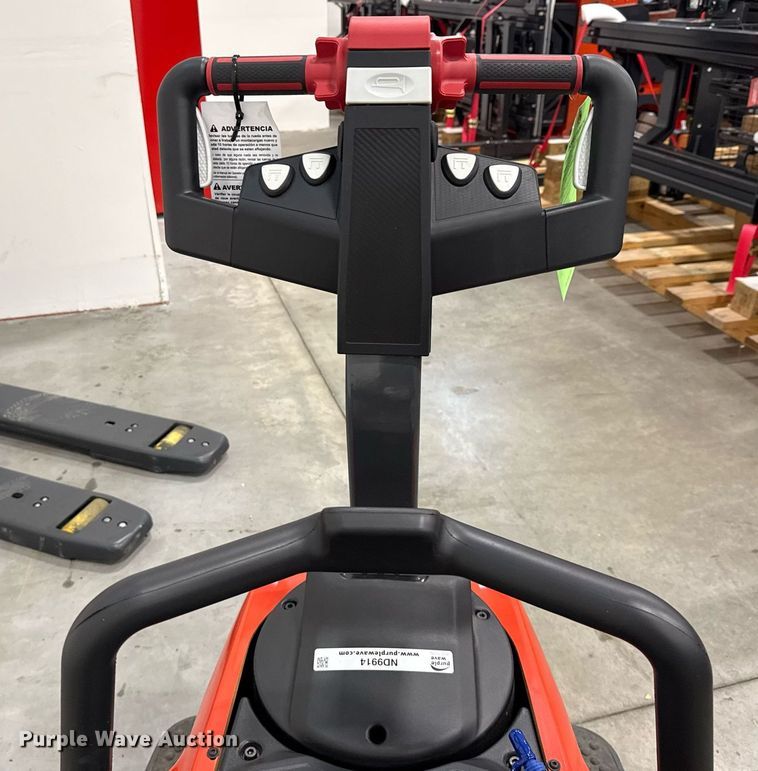 image for item ND9914 2023 Linde EWR30 pallet jack