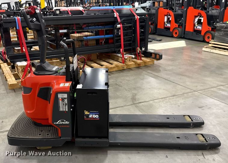 image for item ND9915 2023 Linde EWR30 pallet jack