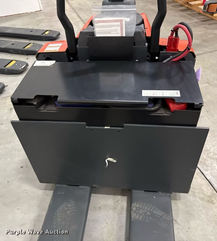 image for item ND9915 2023 Linde EWR30 pallet jack