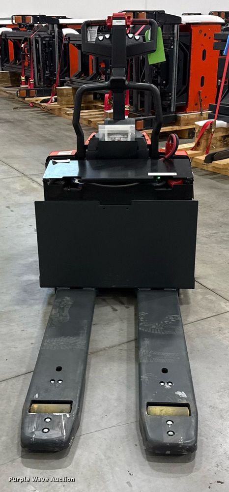 image for item ND9916 2023 Linde EWR30 pallet jack