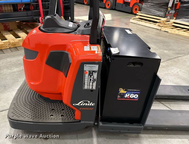 image for item ND9916 2023 Linde EWR30 pallet jack