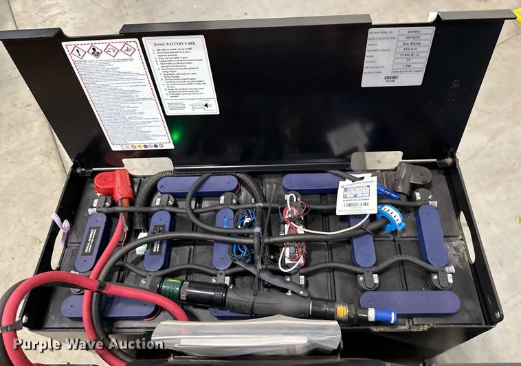 image for item ND9916 2023 Linde EWR30 pallet jack