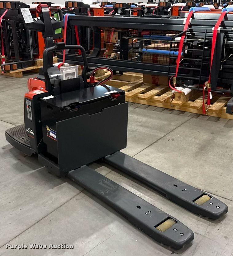 image for item ND9917 2023 Linde EWR30 pallet jack