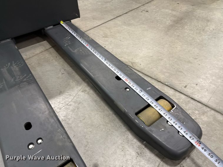 image for item ND9917 2023 Linde EWR30 pallet jack