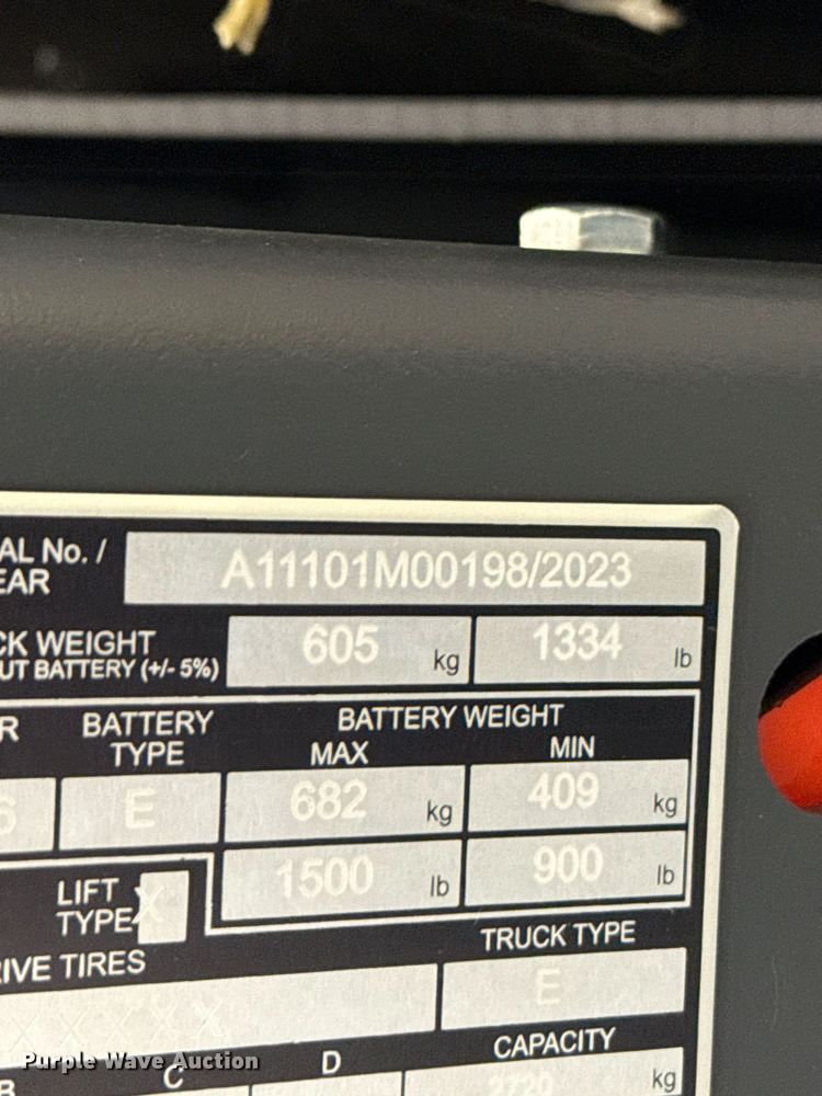 image for item ND9917 2023 Linde EWR30 pallet jack