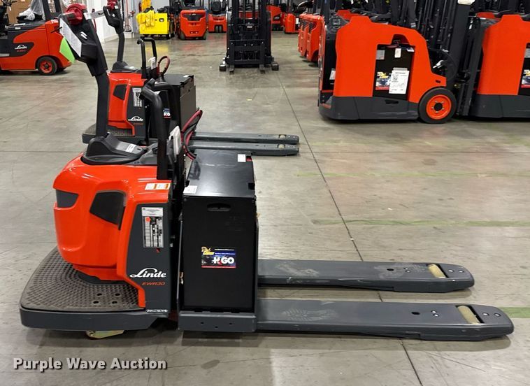 image for item ND9918 2023 Linde EWR30 pallet jack