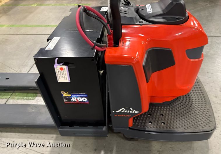 image for item ND9918 2023 Linde EWR30 pallet jack