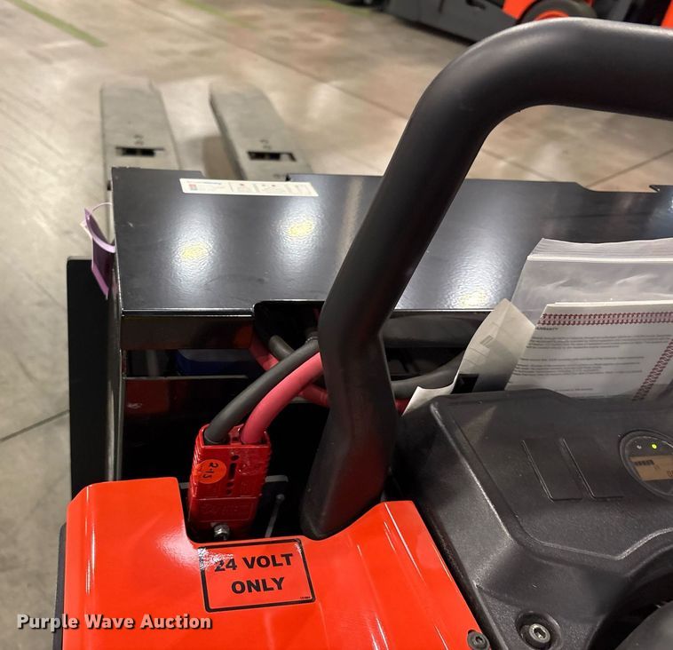 image for item ND9920 2023 Linde EWR40 pallet jack