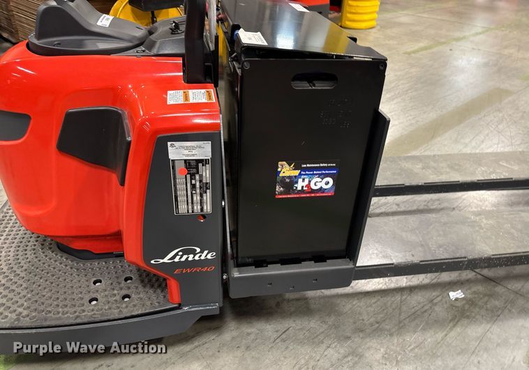 image for item ND9921 2023 Linde EWR40 pallet jack