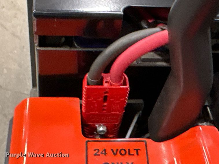 image for item ND9922 2023 Linde EWR40 pallet jack