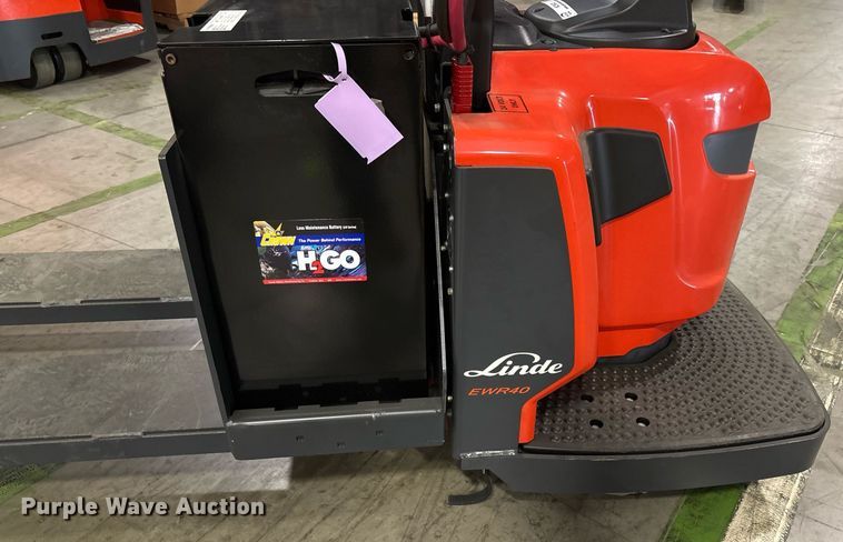image for item ND9923 2023 Linde EWR40 pallet jack