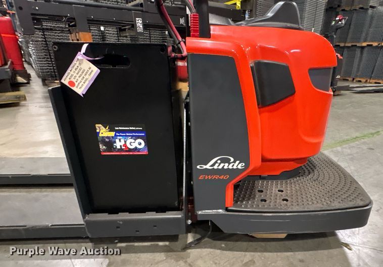 image for item ND9928 2023 Linde EWR40 pallet jack