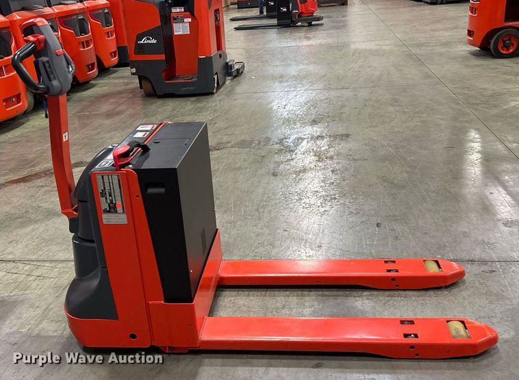 image for item ND9930 2022 Linde MT20 pallet jack