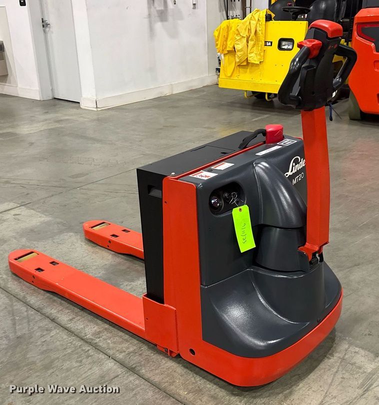 image for item ND9930 2022 Linde MT20 pallet jack