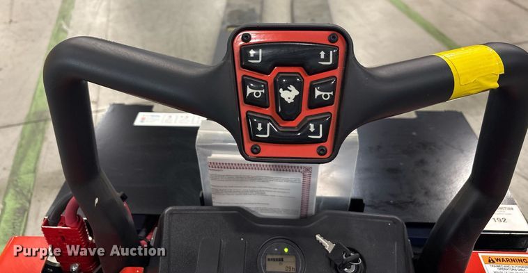 image for item ND9931 2023 Linde EWR40 pallet jack