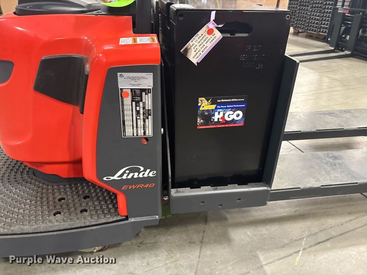 image for item ND9933 2023 Linde EWR40 pallet jack