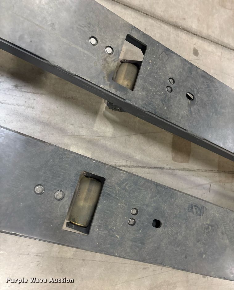 image for item ND9933 2023 Linde EWR40 pallet jack