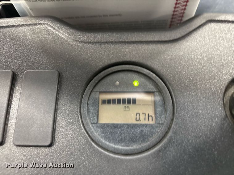 image for item ND9933 2023 Linde EWR40 pallet jack